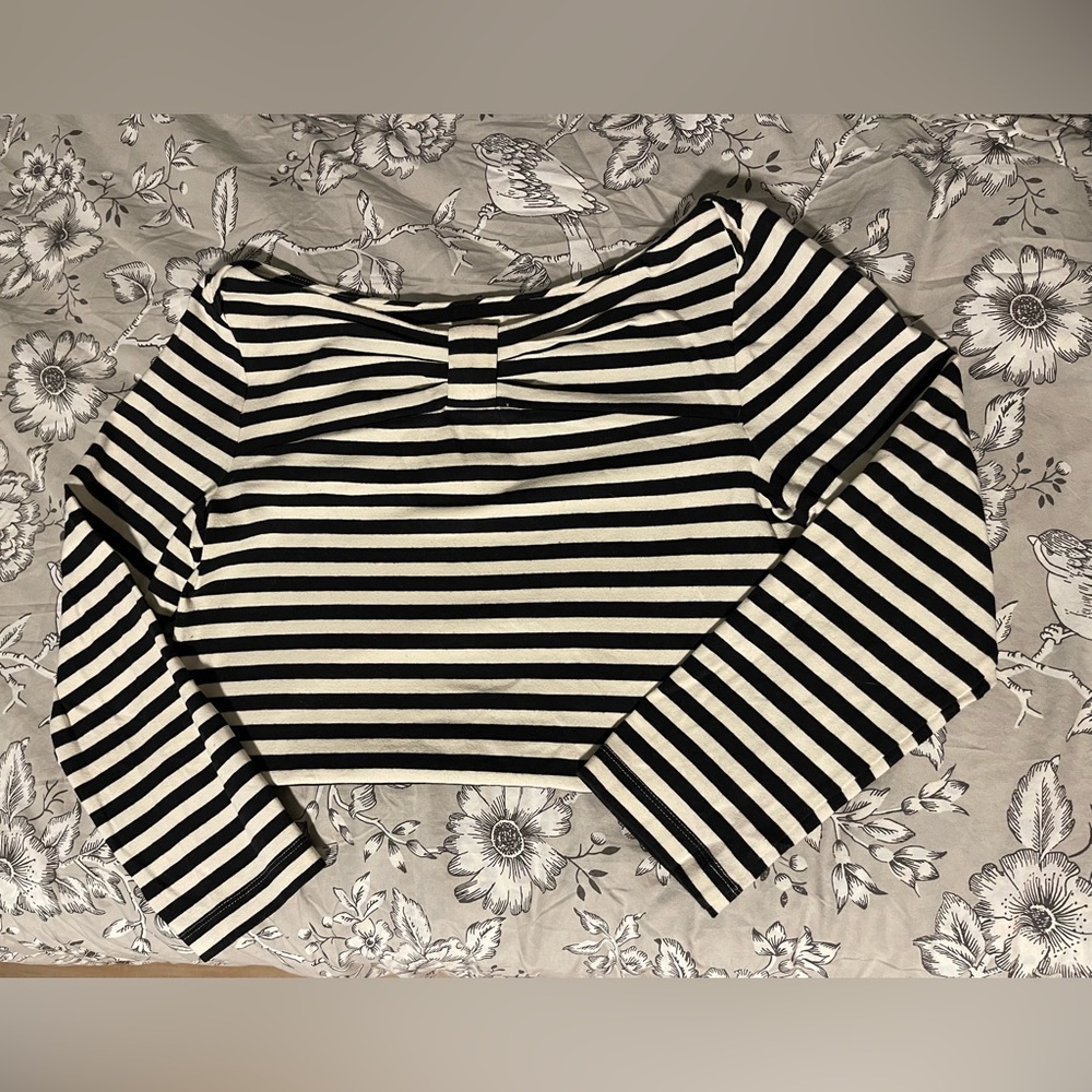 Kate spade striped black and white bow top, size M